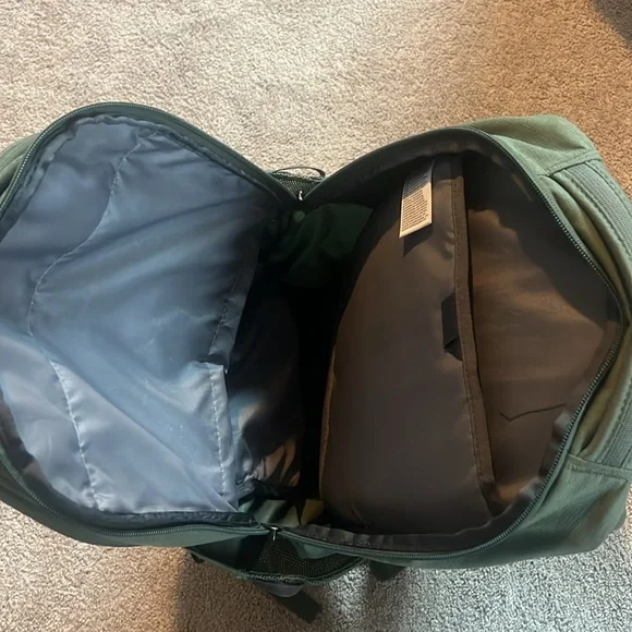 The North Face Jester Backpack - Picture 3 of 4